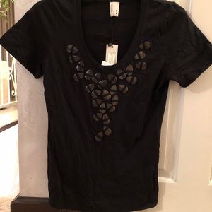 Designer tee with metal details new with tags